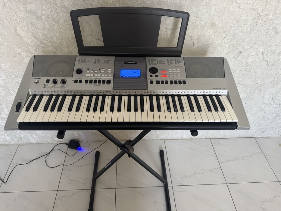 Синтезатор Yamaha psr e413
