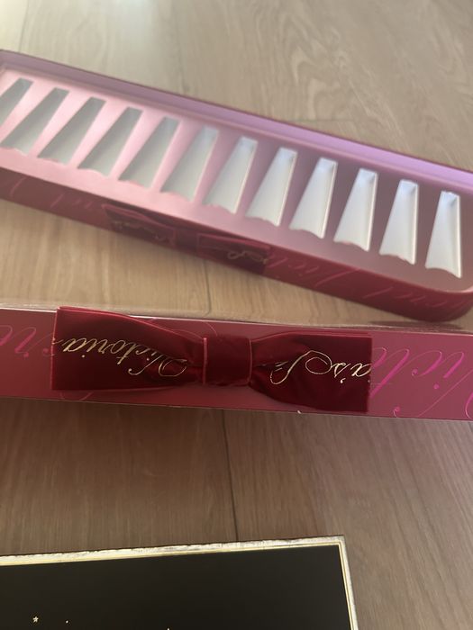 Коробка от мистов victoria secret.5 шт.все за 300