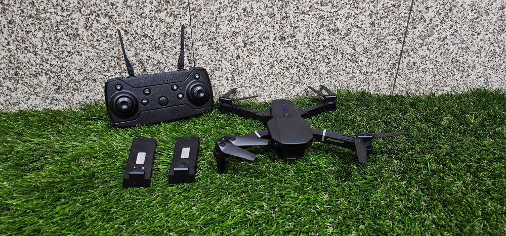 Drone E88 2.4 GHz with New Remote Control64284997745921123
