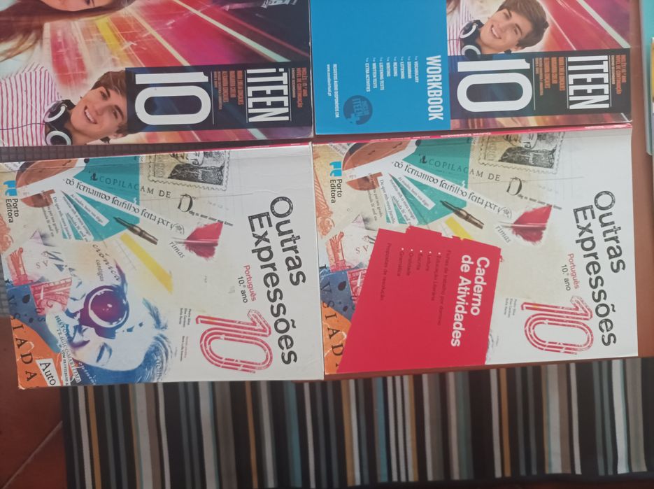 Manuais e cadernos de actividades 10 ano