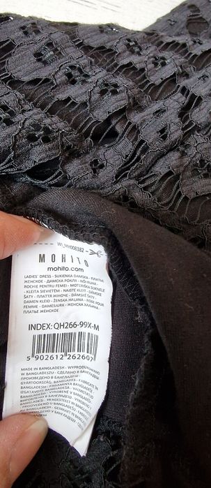 Czarna koronkowa sukienka Mohito,rozmiar  M