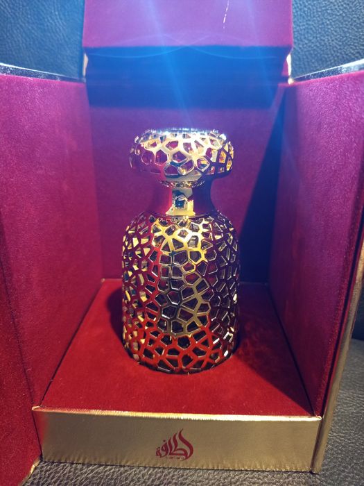 Парфуми LATAFFA Emeer