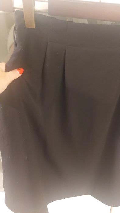 Spódnica czarna z guziczkami
