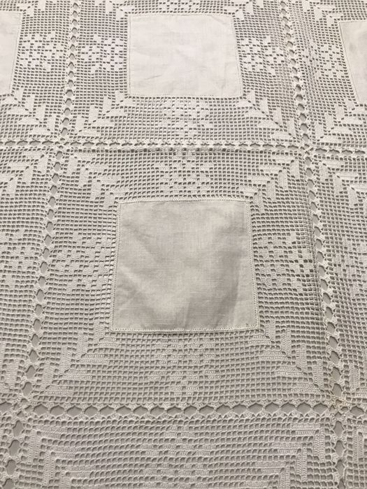 Toalha de linho com renda