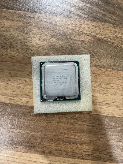 Varios processadores intel429592585386086401