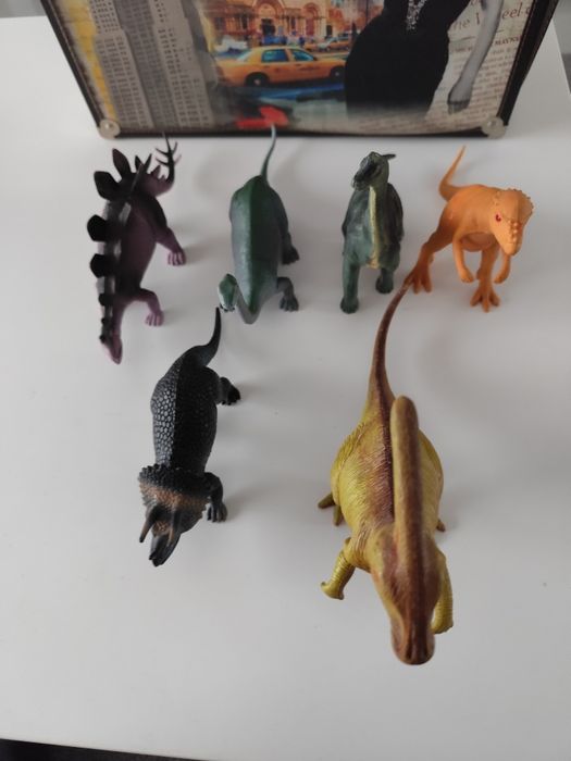 Dinossauros de borracha
