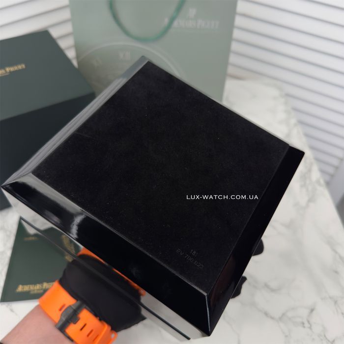 Фирменная коробка под часы Audemars Piguet