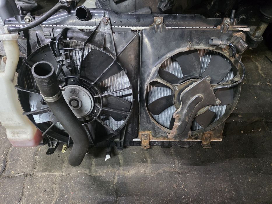 Chłodnica Wody Wentylatory Honda Civic VIII UFO 1.8