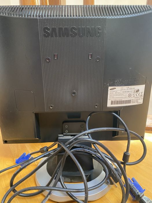 Монитор  Sony  SyncMaster 710n