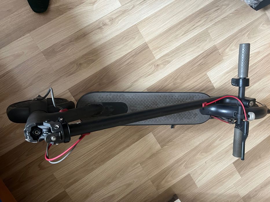 Електросамокат Xiaomi M365