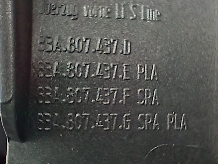 Pára-choques frente AUDI Q3 (F3B)