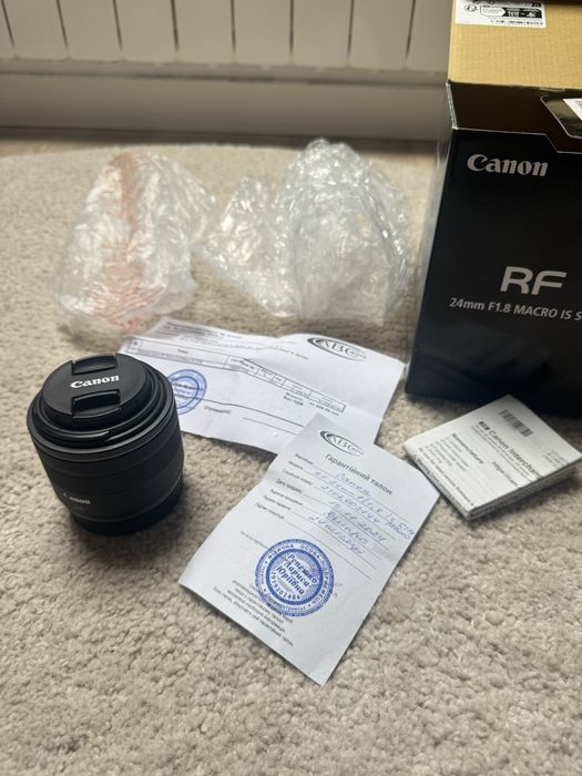 RF 24mm F1.8 Macro is stm