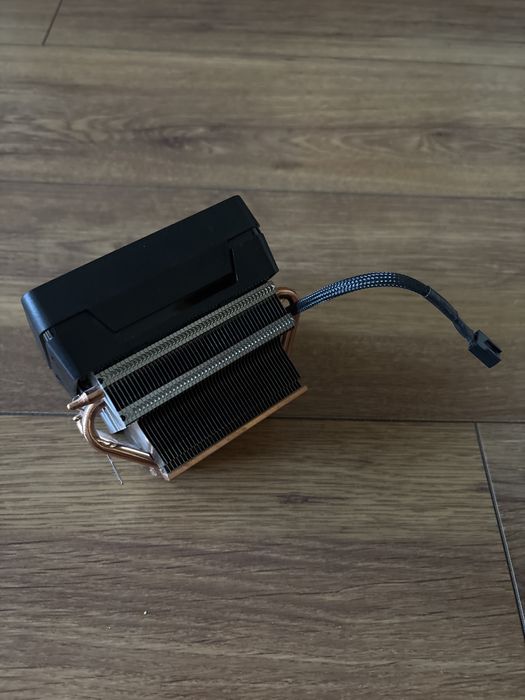 Chłodzenie procesora AMD Wraith Prism RGB