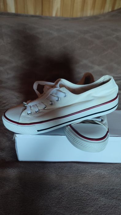 Trampki rozmiar 39