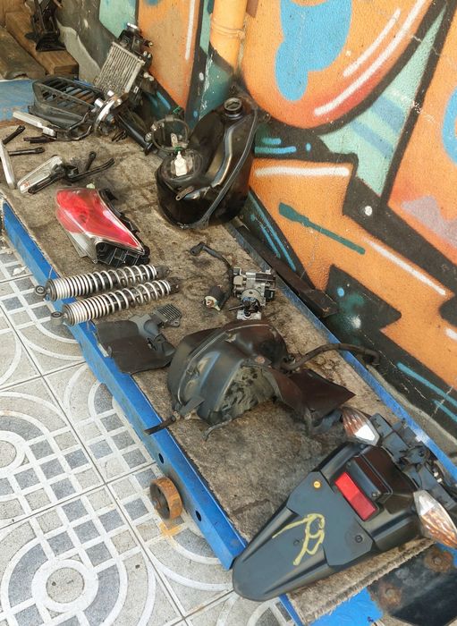 Peças usadas para honda pcx 125cc.. 1- Geração.