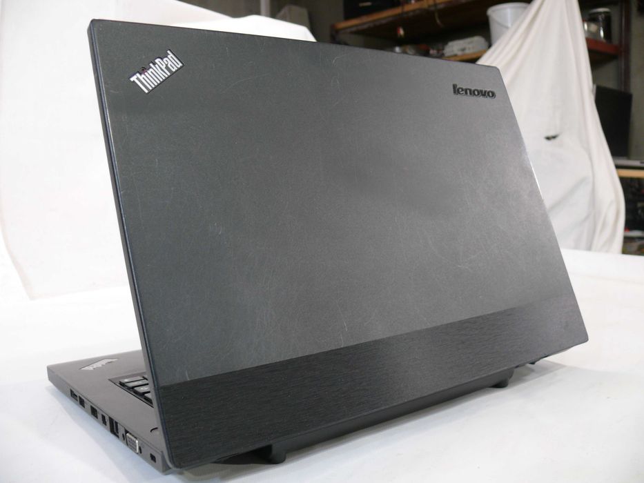 LENOVO L450, SSD256/8g ram, Core i5-4300U , bat. 71,4%.