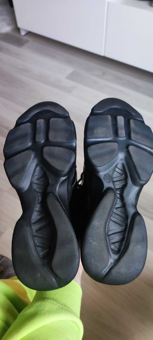 Sneakersy lakierowane czarne CheBello