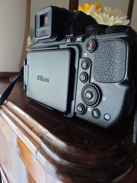 Nikon Coolpix P900 – Muito Bom Estado (Zoom 83x)