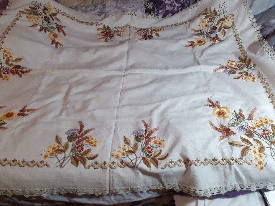 Скатертина з льону