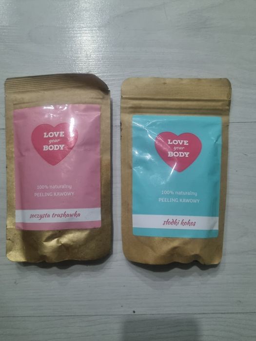 Love Your Body Kokos lub truskawka peeling do ciała