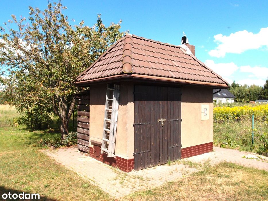 4 pokoje, garaż, pomieszczenie gospodarcze, p. ciepła.