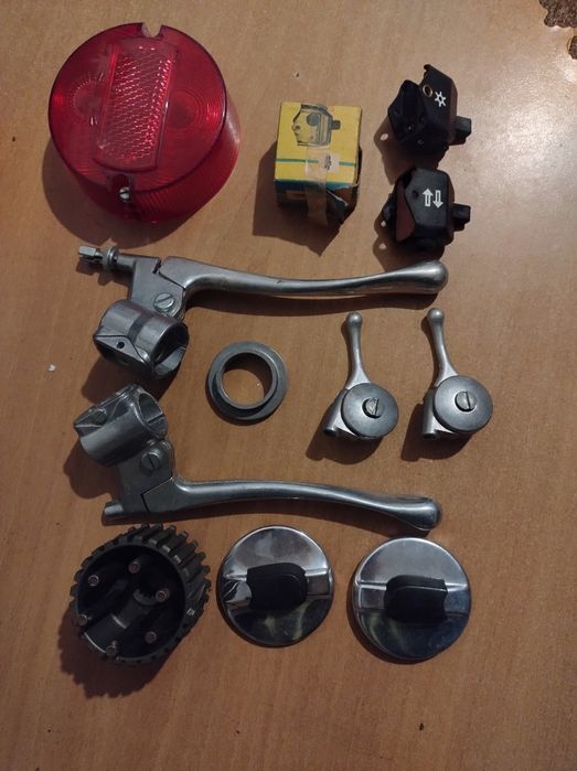 Części Klamka ssanie zabierak przełącznik zasuwka MZ etz ts 250 es 150