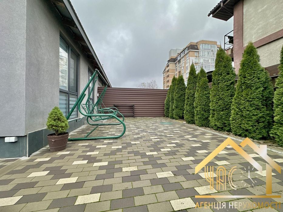 Таунхаус 95 м² з ремонтом і меблями, Жуляни, Київ