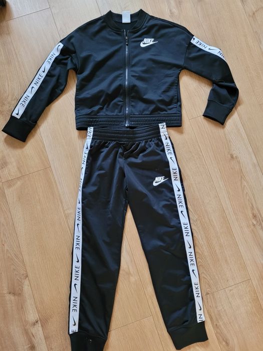 Dres nike dla dziewczynki