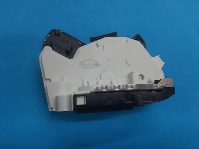 Fechadura eléctrica VW Golf VI VII  Jetta  Polo 6R  Yeti Leon  NOVA