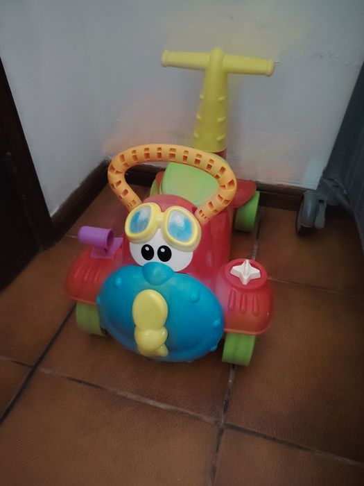 Chicco aviãozinho cavalgavel