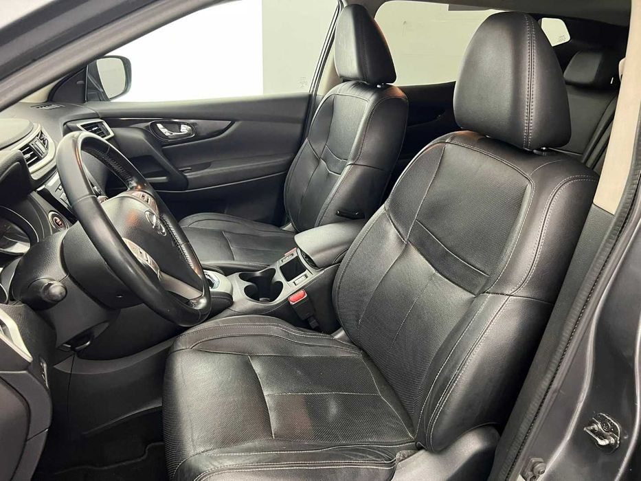 NISSAN QASHQAI 1.6 DCI (AUTO)