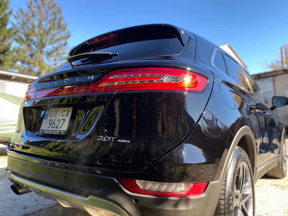 Продаю власне авто Lincoln MKC