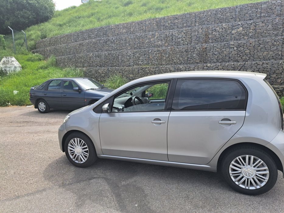 VW - UP! 1.0 Bluemotion