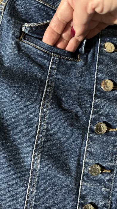 Продам джинсову спідницю GUESS