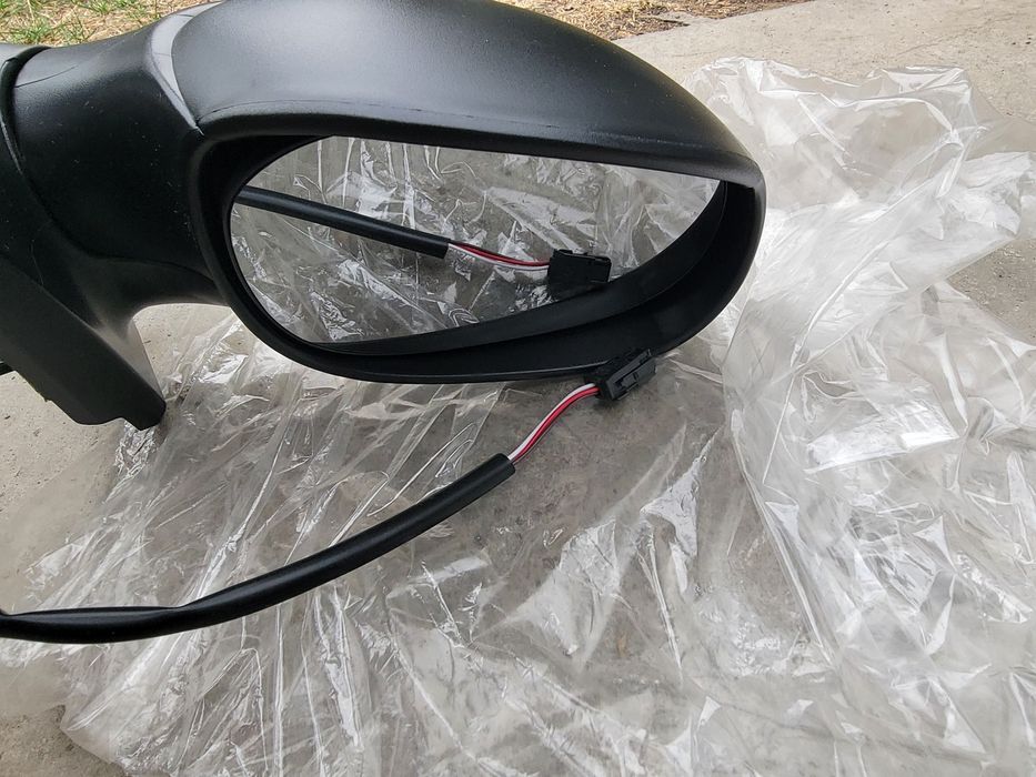 дзеркало  праве на citroen c2