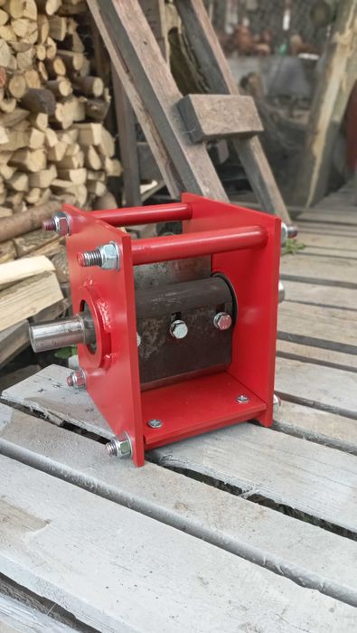 Одновальний подрібнювач гілок, измельчитель веток, ріжучий модуль