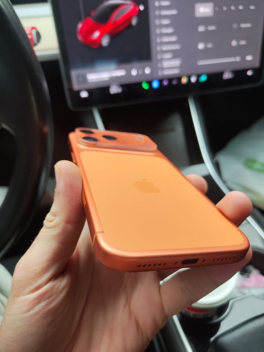 iPhone 17 Pro Max / Orange / 256gb