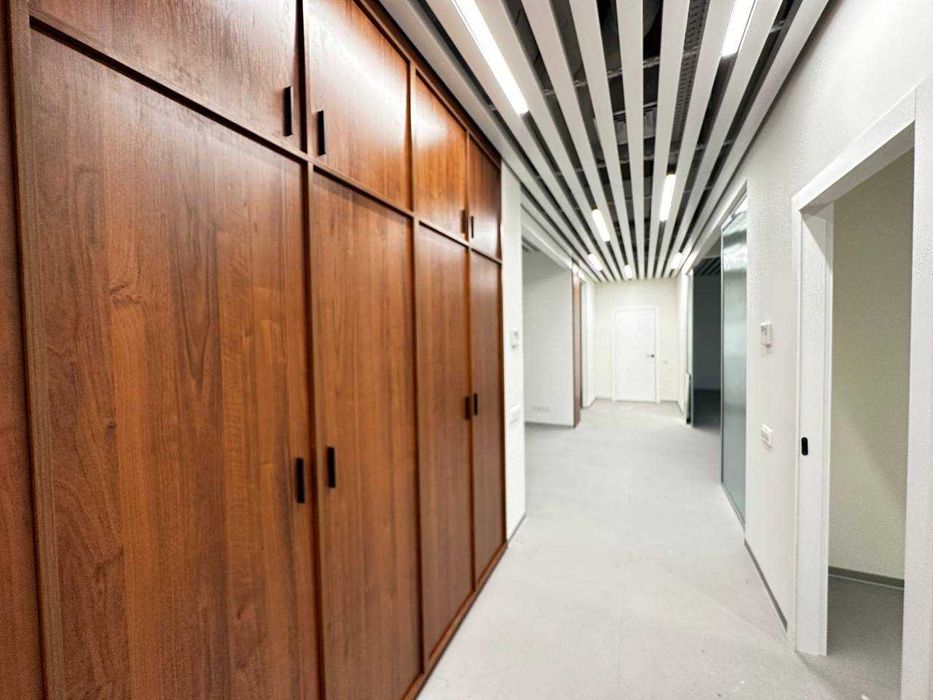 Продажа офиса 400 кв.м. с VIP ремонтом. Золотые ворота. Бизнес-центр.