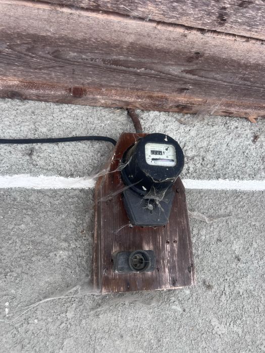 Продається маленький будинок у с. Сухий з двома ділянками