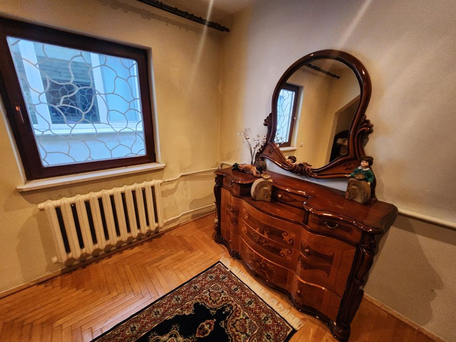 Продається будинок 120 м² у центрі – ідеальний для життя та бізнесу