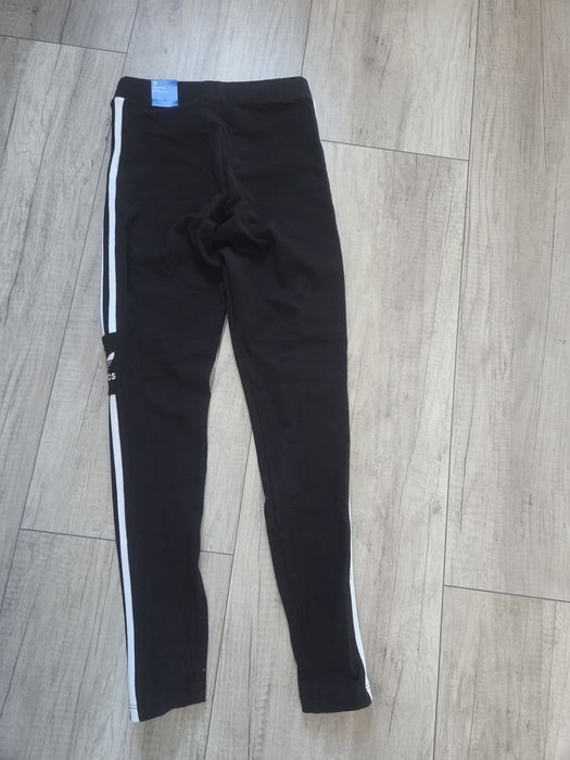 Leginsy adidas roz.s nowe