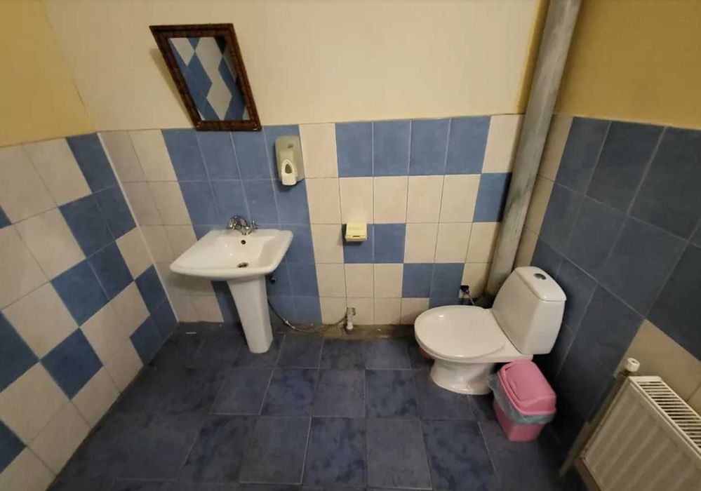 (8) Здається в оренду комерційне приміщення в смт. Калинівка 9726