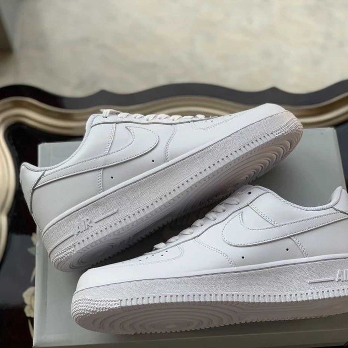 Promocja NIKE AIR FORCE 1 Biały AF1 R.43
