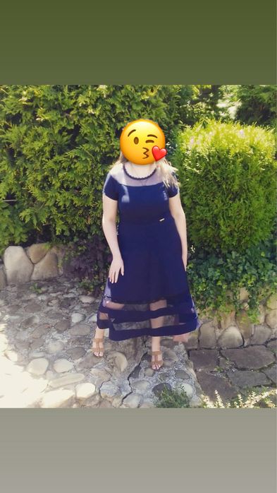 Фірмова сукня