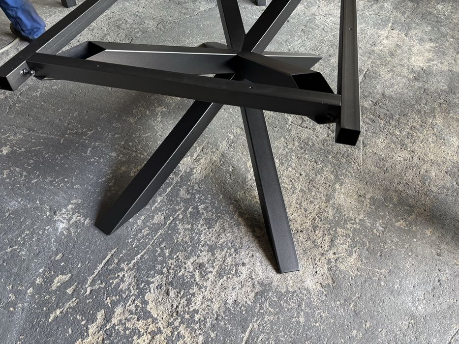 Nogi pajak z mozliwoscia dostawek bocznych