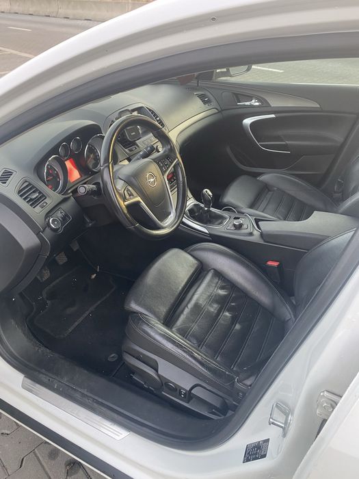 Opel Insignia 2.0cdti 2010r