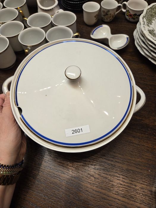 Waza porcelanowa biała zupa pokrywka