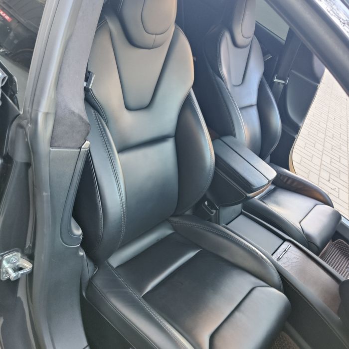 Продам Tesla model s 2018 100d