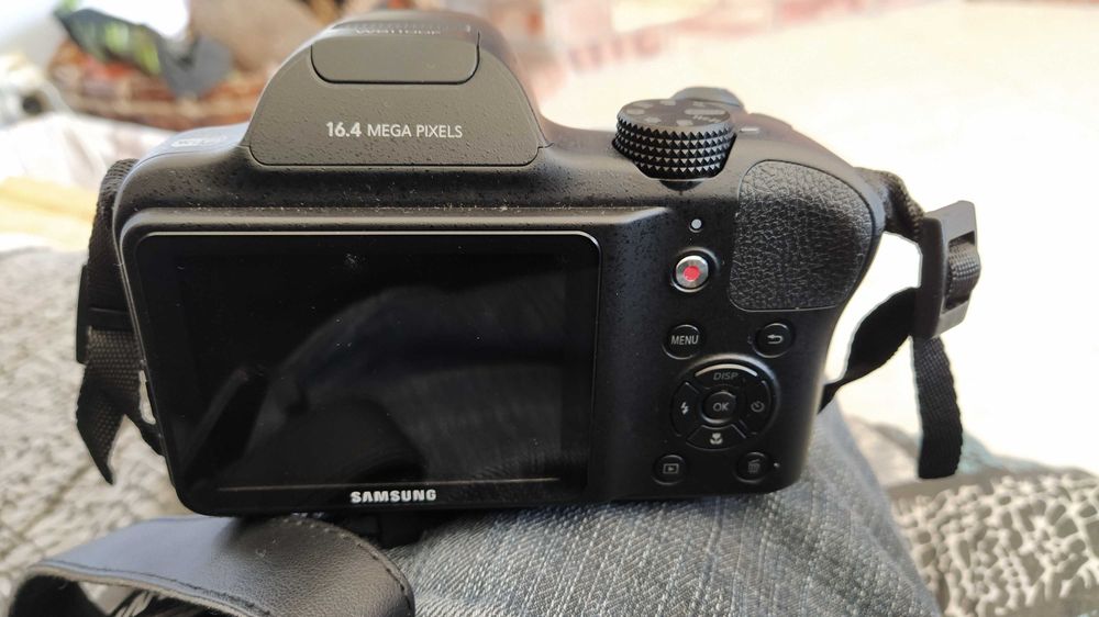 Câmera Samsung WB1100F