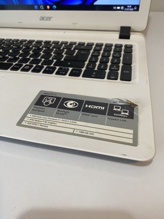 Portátil Acer Aspire 15.6" Branco | Upgrades: 8GB RAM + SSD 240GB (Rápido)